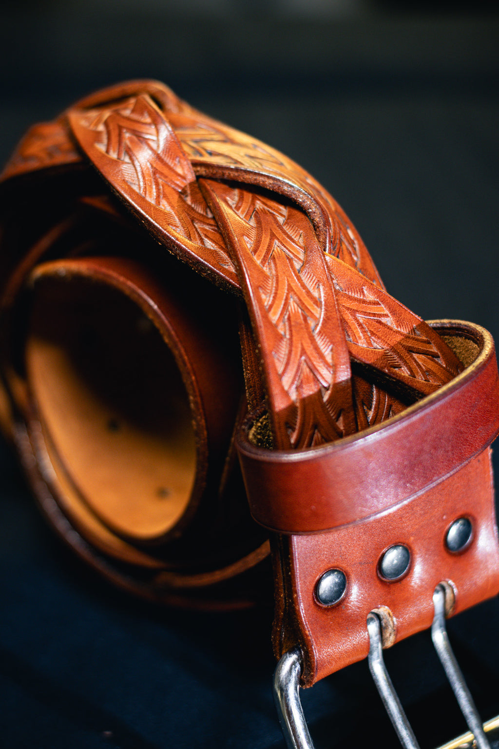 Ceinture en cuir de caractère – repoussée à la main