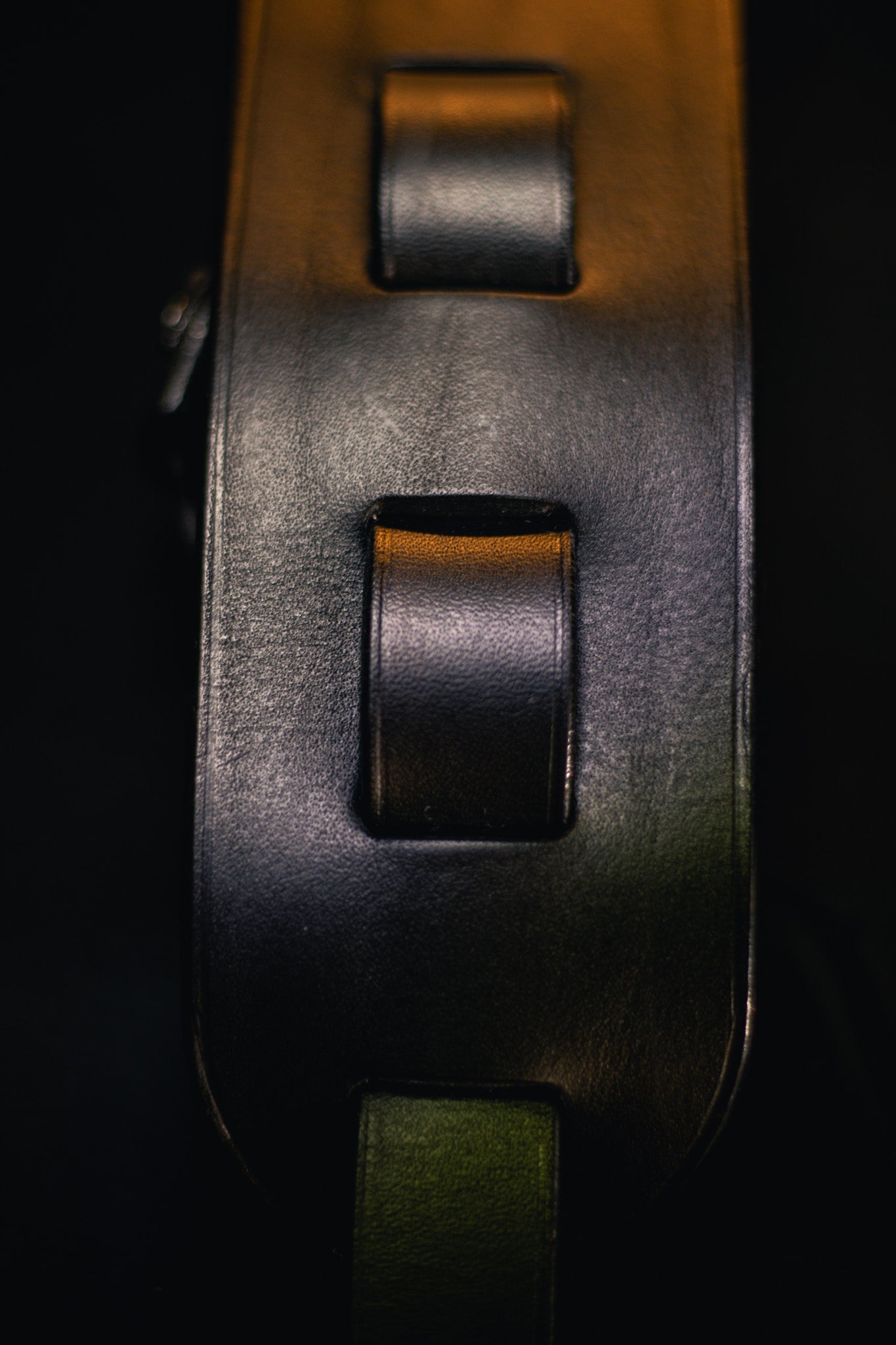 Sangle de guitare en cuir - Finition noire mate
